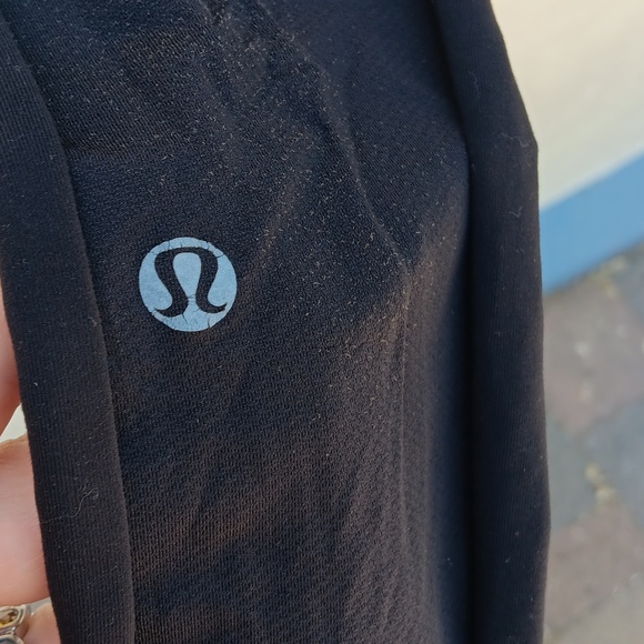 Lululemon exercise pants - Picture 3 of 3
